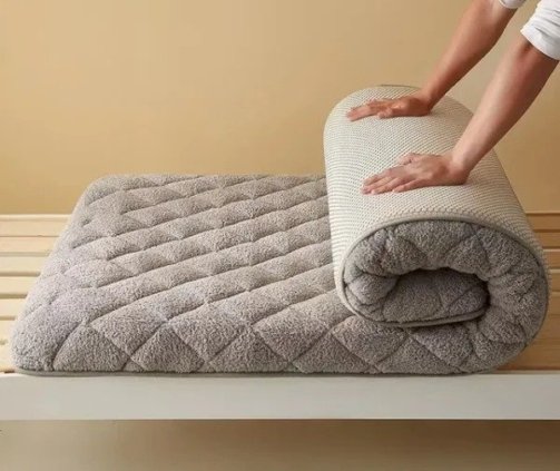 Winter-Warm-Thick-Soft-Plush-Mat.jpg